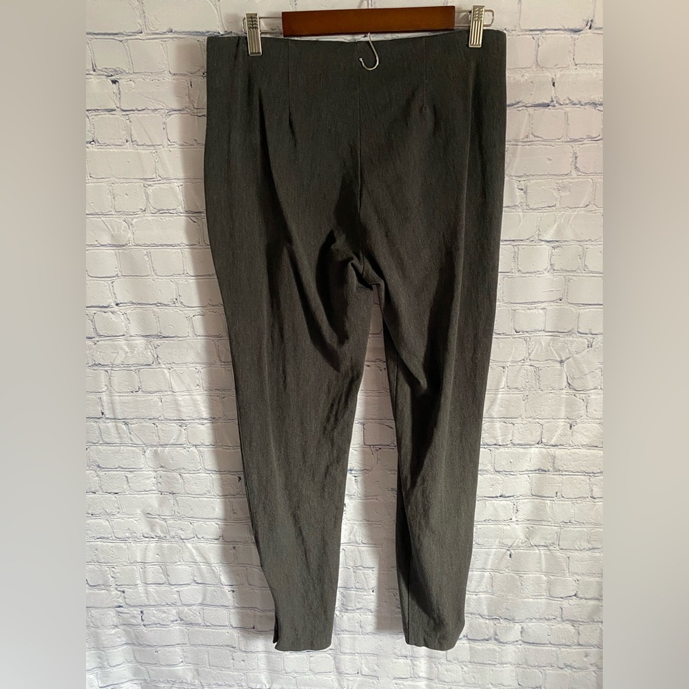 Old Navy Women’s Pants - Picture 2 of 5